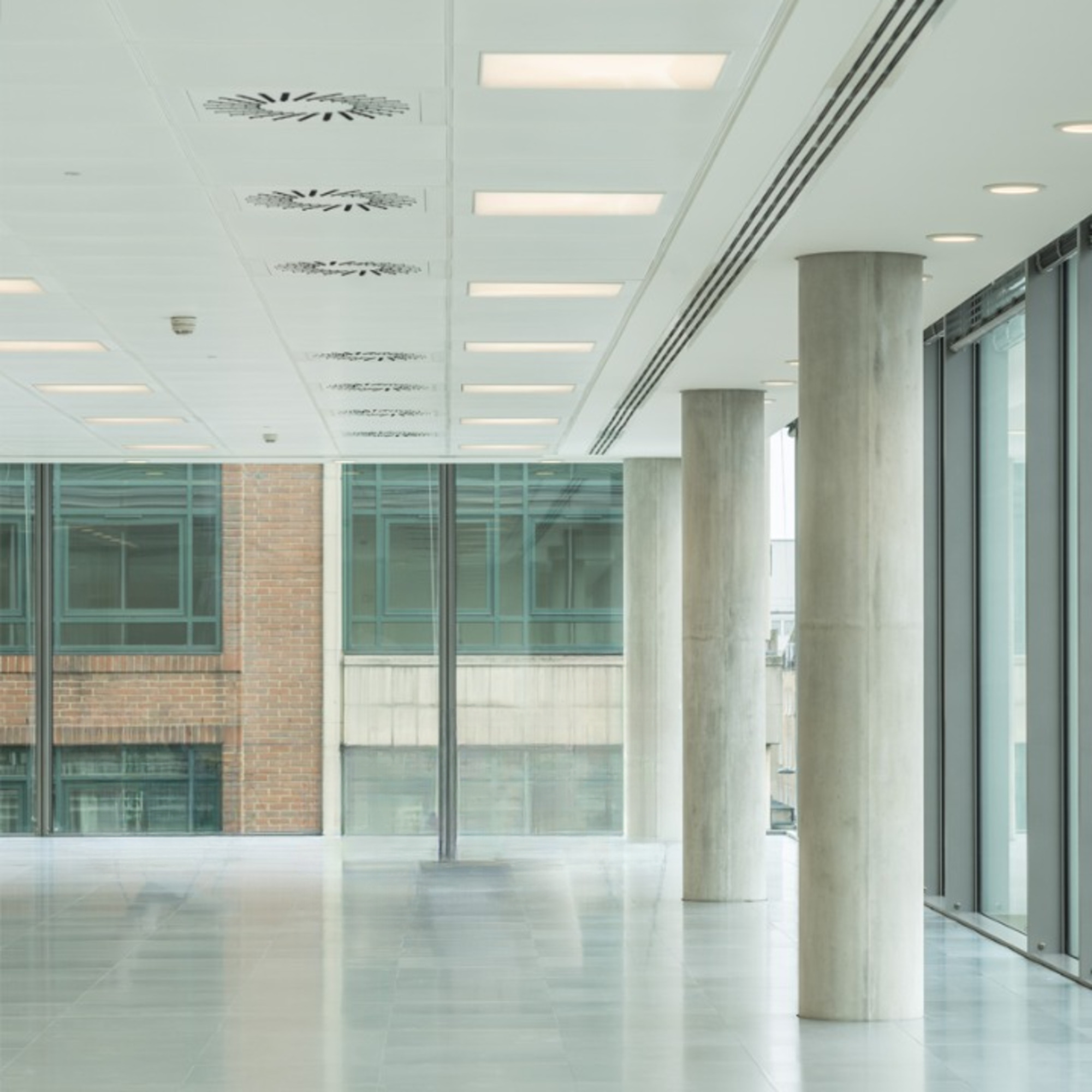 90 Whitfield open plan