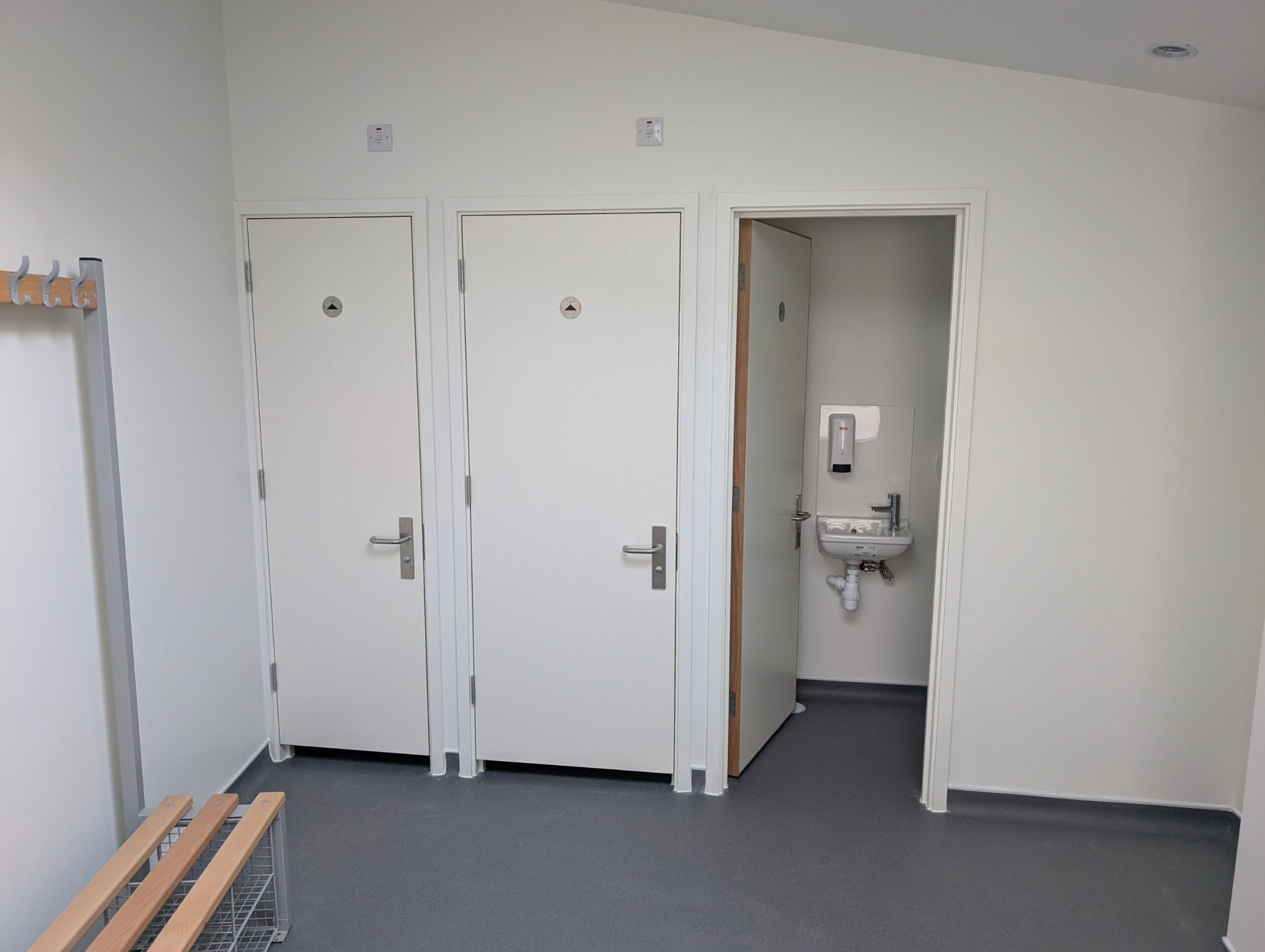 Carpentry and door installation